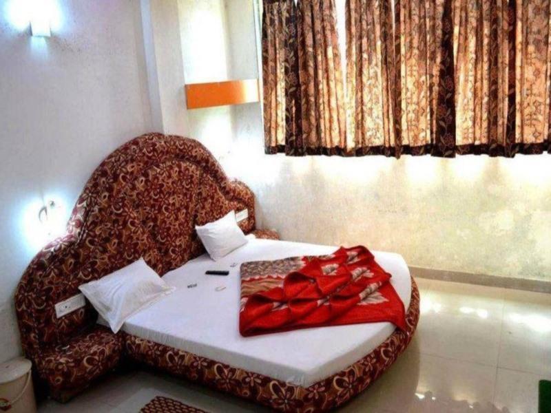 Hotel Parikalp Pachmarhī Kültér fotó